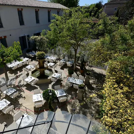 Grand Henri - Teritoria 4* LʼIsle-sur-la-Sorgue