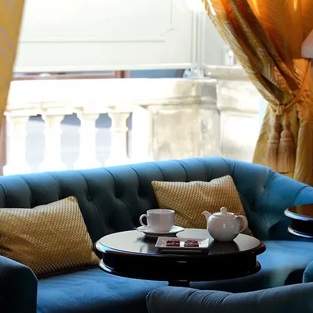 Grand Henri - Teritoria Hotel LʼIsle-sur-la-Sorgue