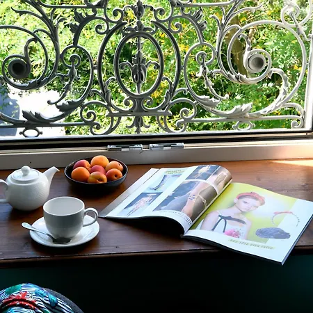 Grand Henri - Les Collectionneurs Hotel 4*