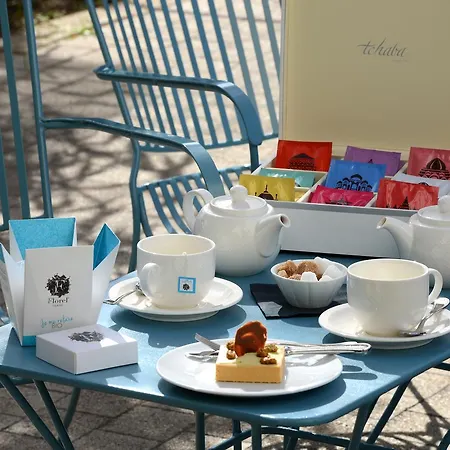 Grand Henri - Les Collectionneurs LʼIsle-sur-la-Sorgue