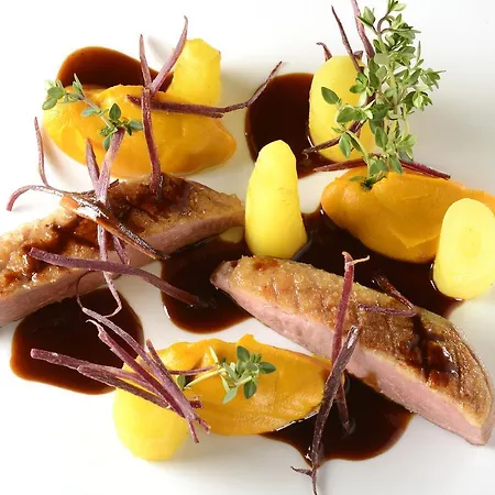 Grand Henri - Les Collectionneurs Hotel 4*